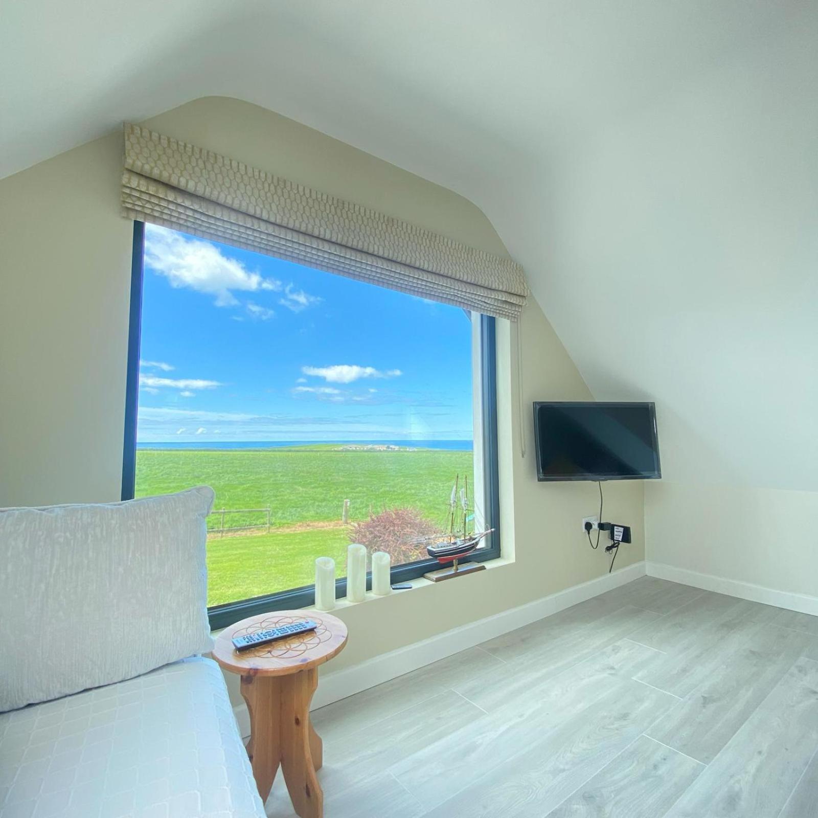 Luxury Holiday Rental With Sea Views On The Wild Atlantic Way ترالي المظهر الخارجي الصورة